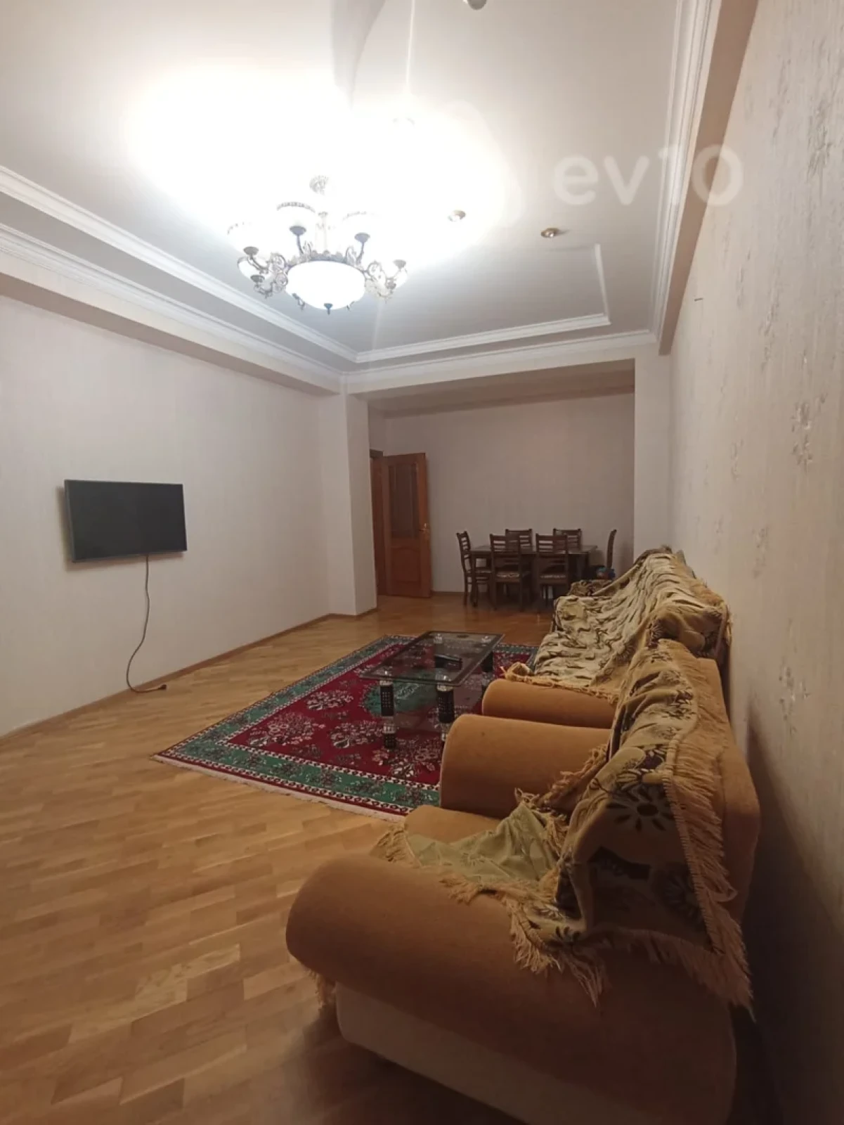 Kirayə verilir 3 otaqlı yeni tikili 120 m²