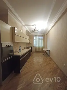 Kirayə verilir 3 otaqlı yeni tikili 120 m²
