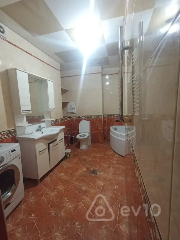 Kirayə verilir 3 otaqlı yeni tikili 120 m²