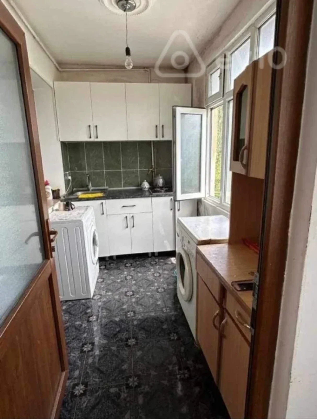Kirayə verilir 2 otaqlı köhnə tikili 38 m²