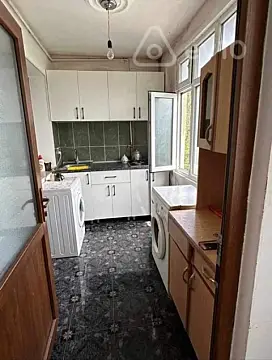 Kirayə verilir 2 otaqlı köhnə tikili 38 m²