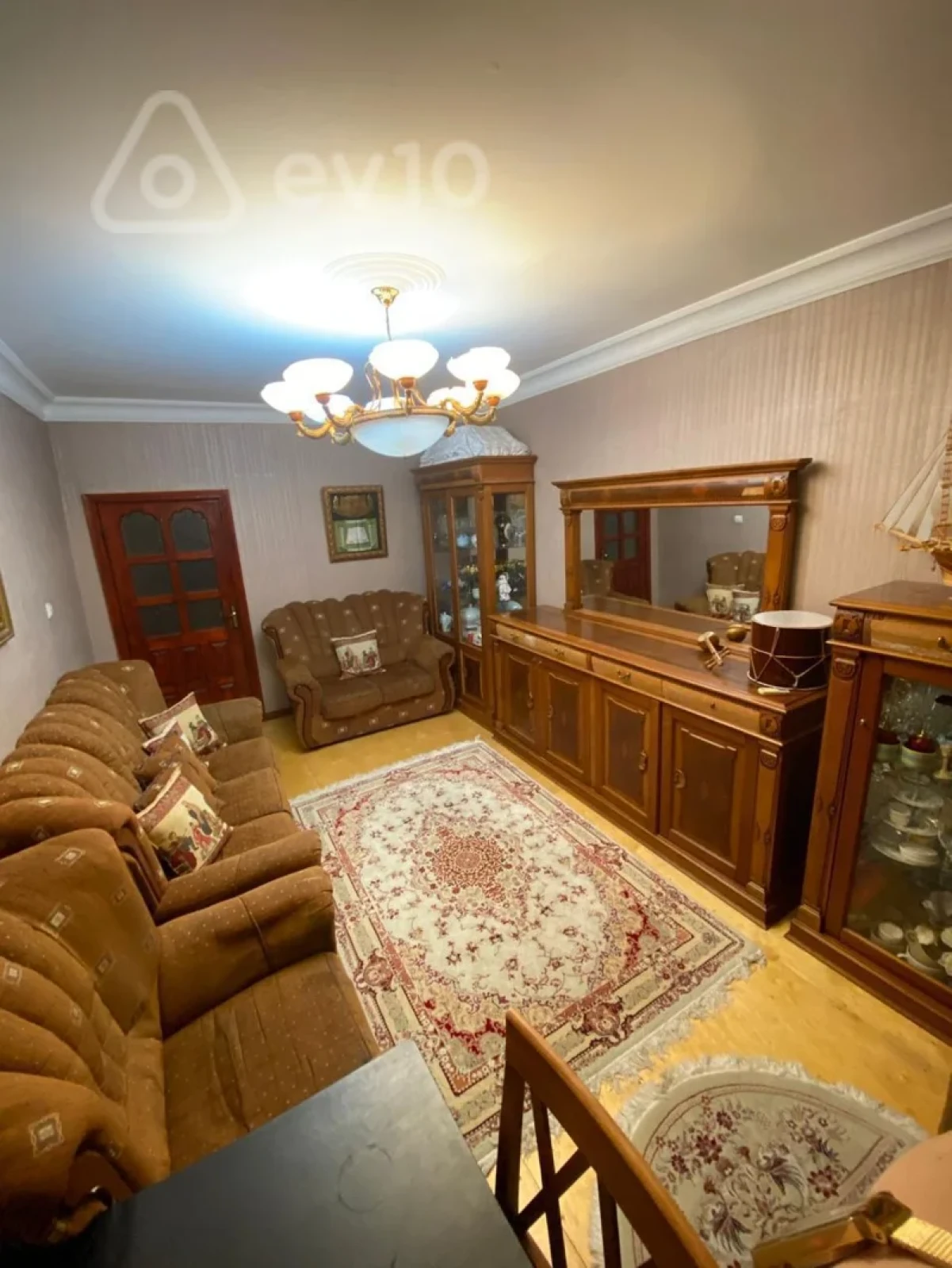 Satılır 3 otaqlı köhnə tikili 76 m²