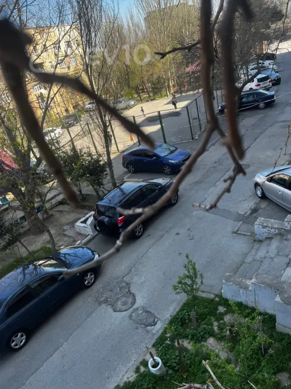 Satılır 3 otaqlı köhnə tikili 76 m²