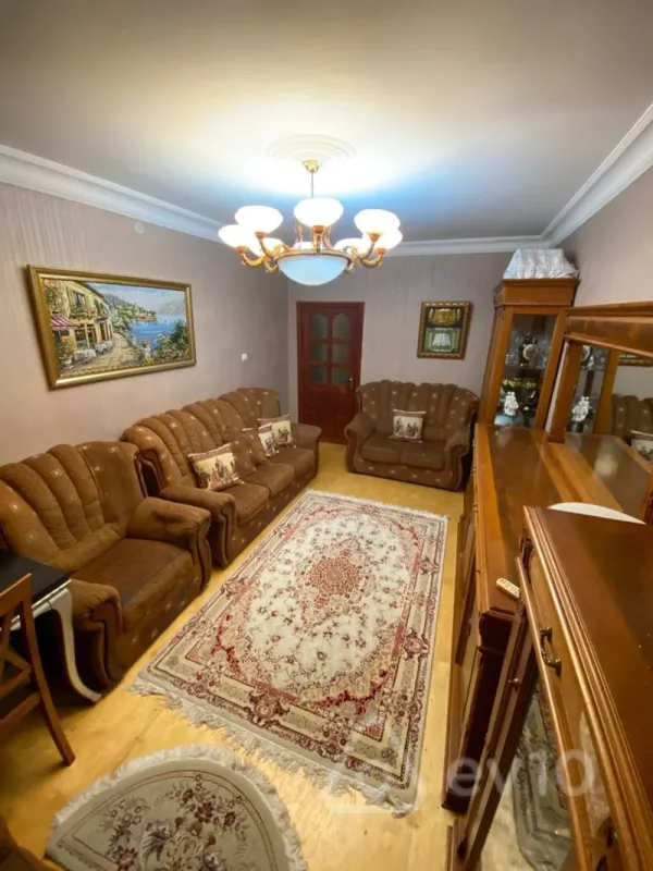 Satılır 3 otaqlı köhnə tikili 76 m²