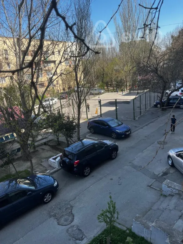 Satılır 3 otaqlı köhnə tikili 76 m²