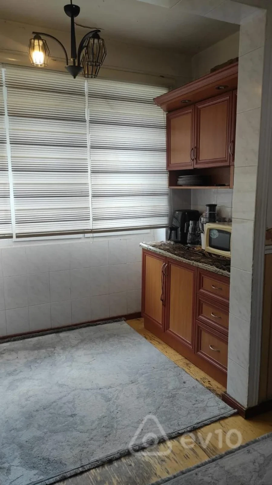 Satılır 3 otaqlı köhnə tikili 76 m²