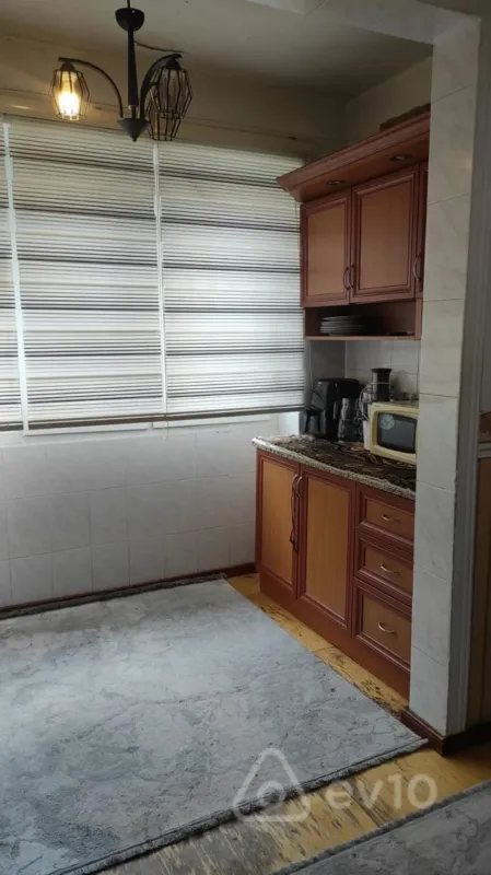 Satılır 3 otaqlı köhnə tikili 76 m²