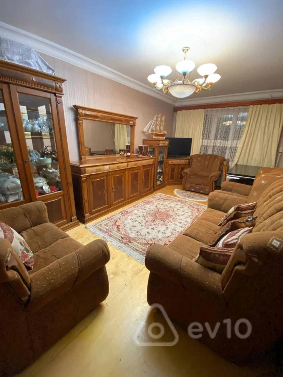 Satılır 3 otaqlı köhnə tikili 76 m²