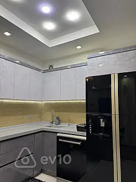 Satılır 3 otaqlı yeni tikili 120 m²