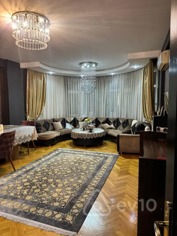 Satılır 3 otaqlı yeni tikili 120 m²