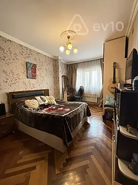 Satılır 3 otaqlı köhnə tikili 85 m²