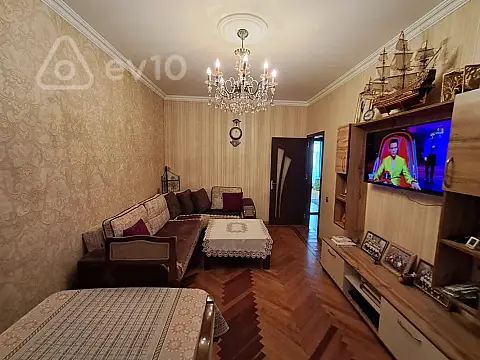 Satılır 3 otaqlı köhnə tikili 85 m²