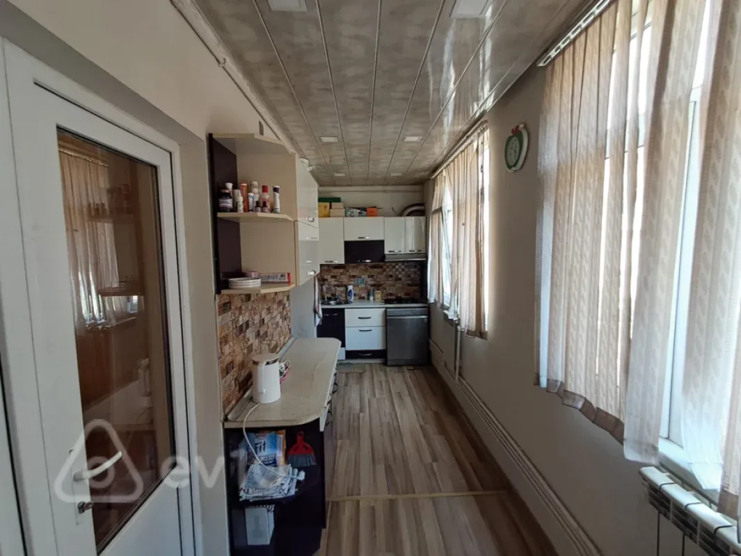 Satılır 3 otaqlı köhnə tikili 85 m²