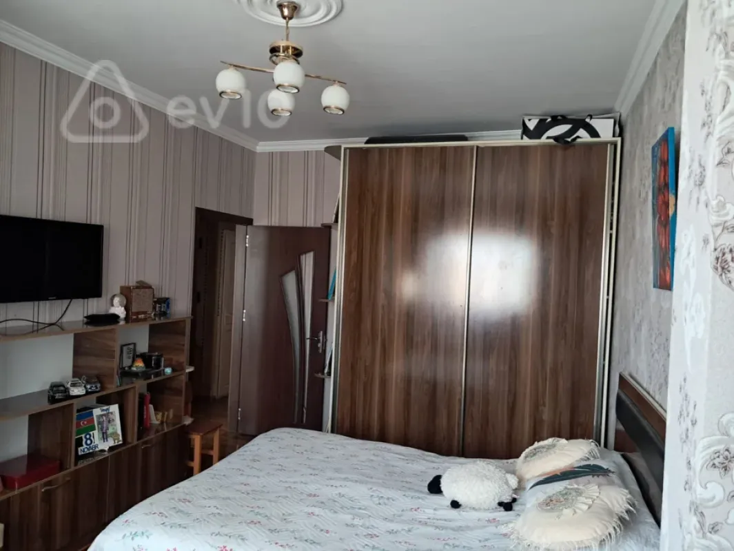Satılır 3 otaqlı köhnə tikili 85 m²