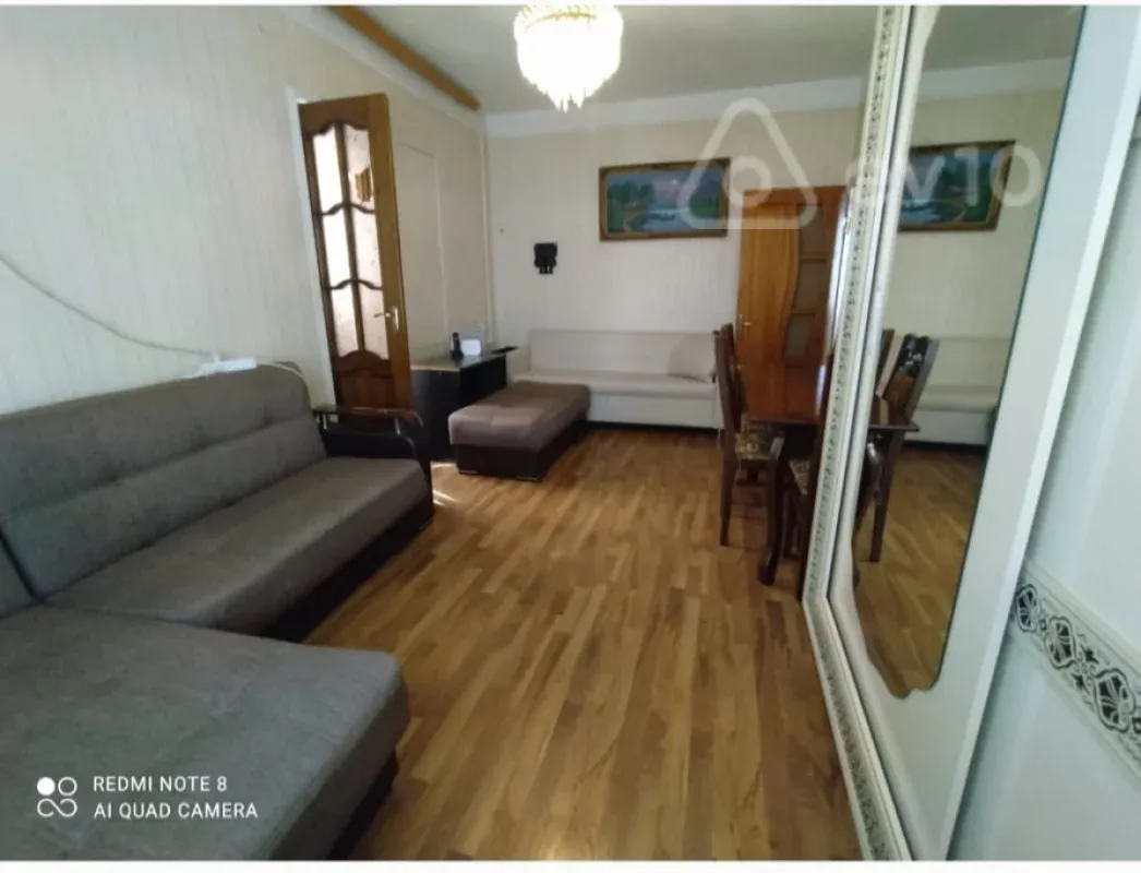 Kirayə verilir 2 otaqlı köhnə tikili 51 m²