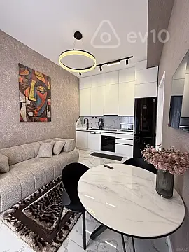 Kirayə verilir 2 otaqlı yeni tikili 92 m²