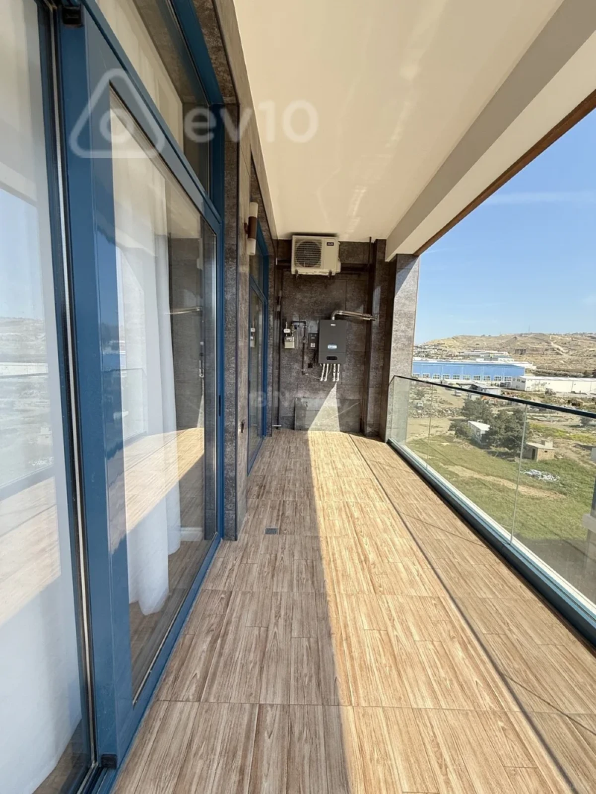 Kirayə verilir 2 otaqlı yeni tikili 92 m²