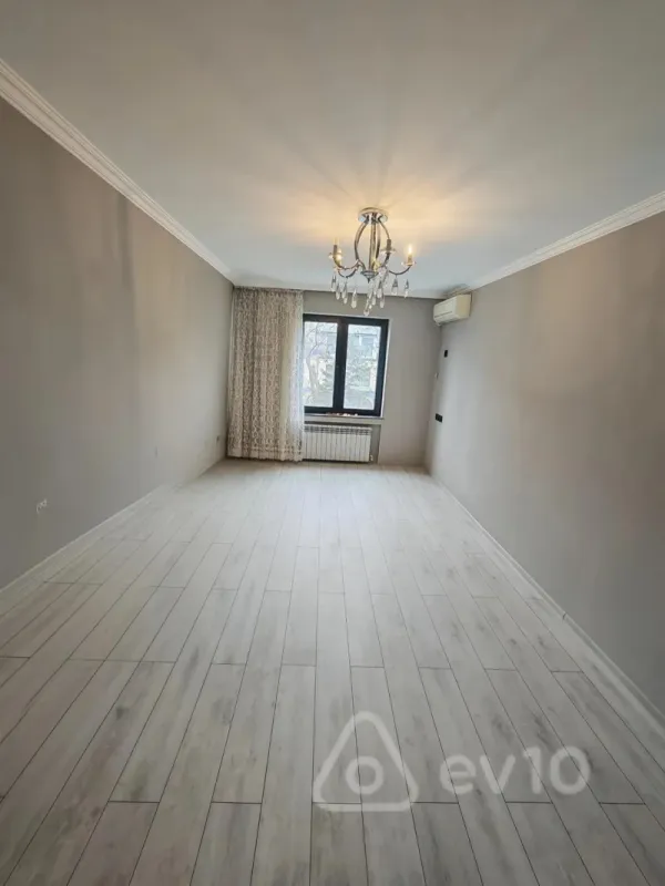 Satılır 3 otaqlı köhnə tikili 69 m²