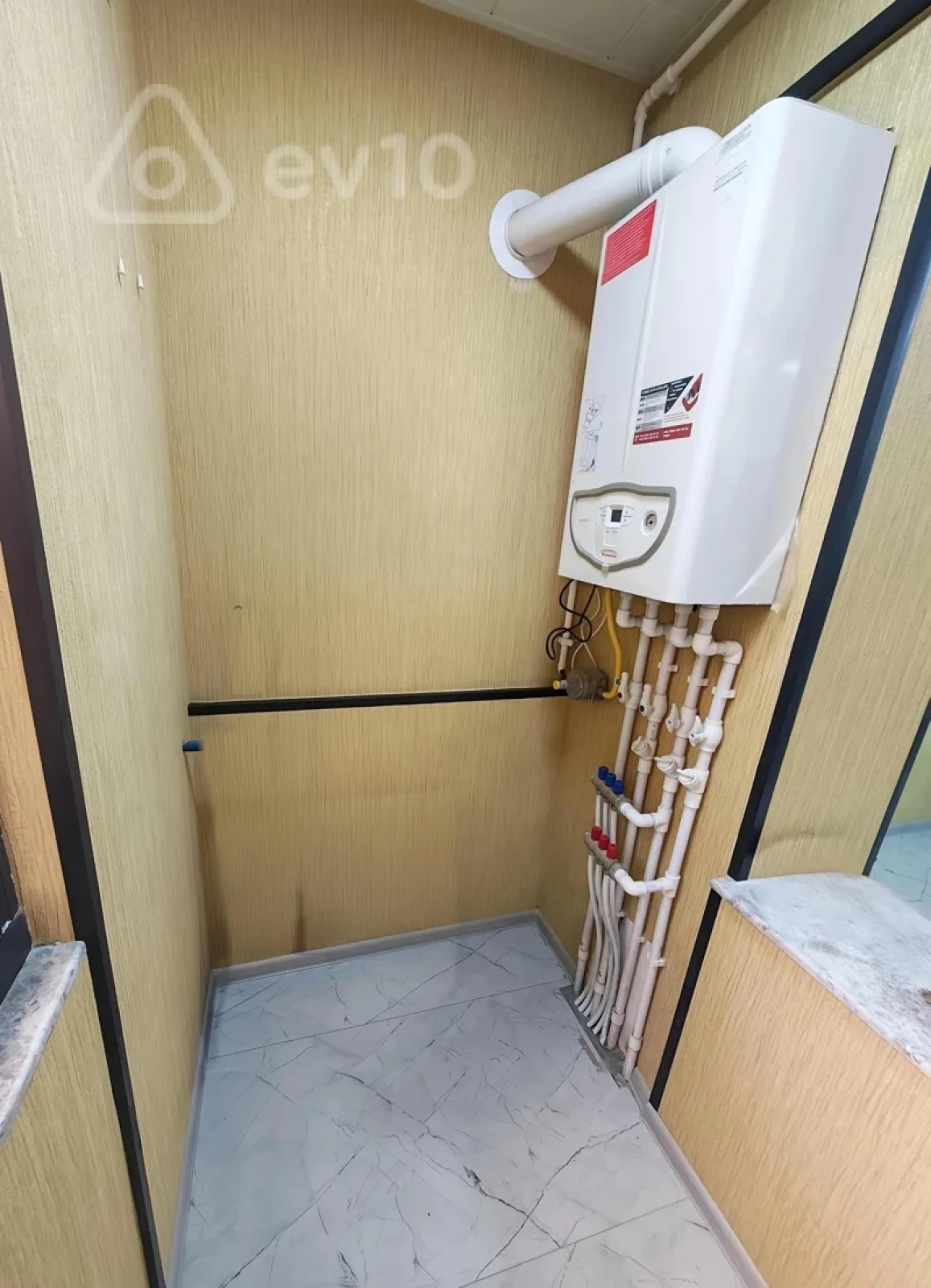 Satılır 3 otaqlı köhnə tikili 69 m²