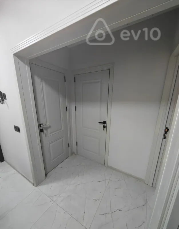 Satılır 3 otaqlı köhnə tikili 69 m²