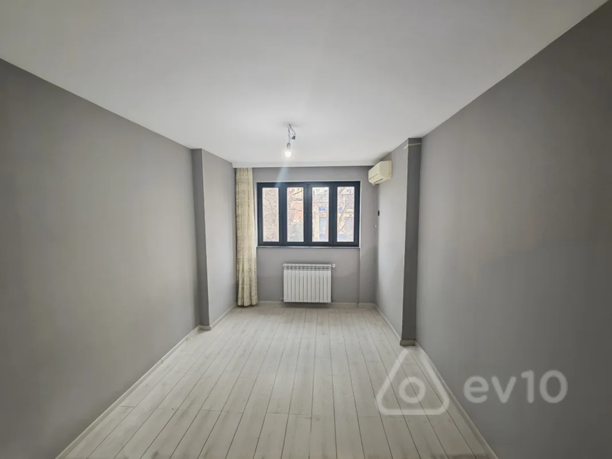 Satılır 3 otaqlı köhnə tikili 69 m²