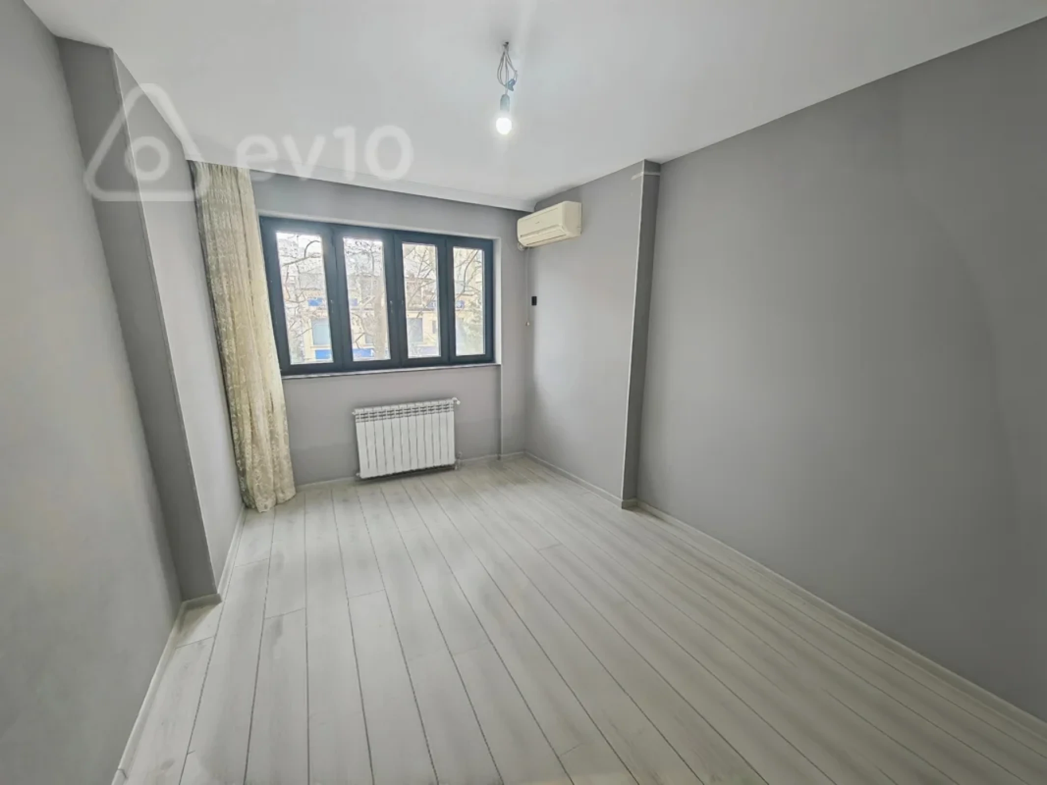 Satılır 3 otaqlı köhnə tikili 69 m²