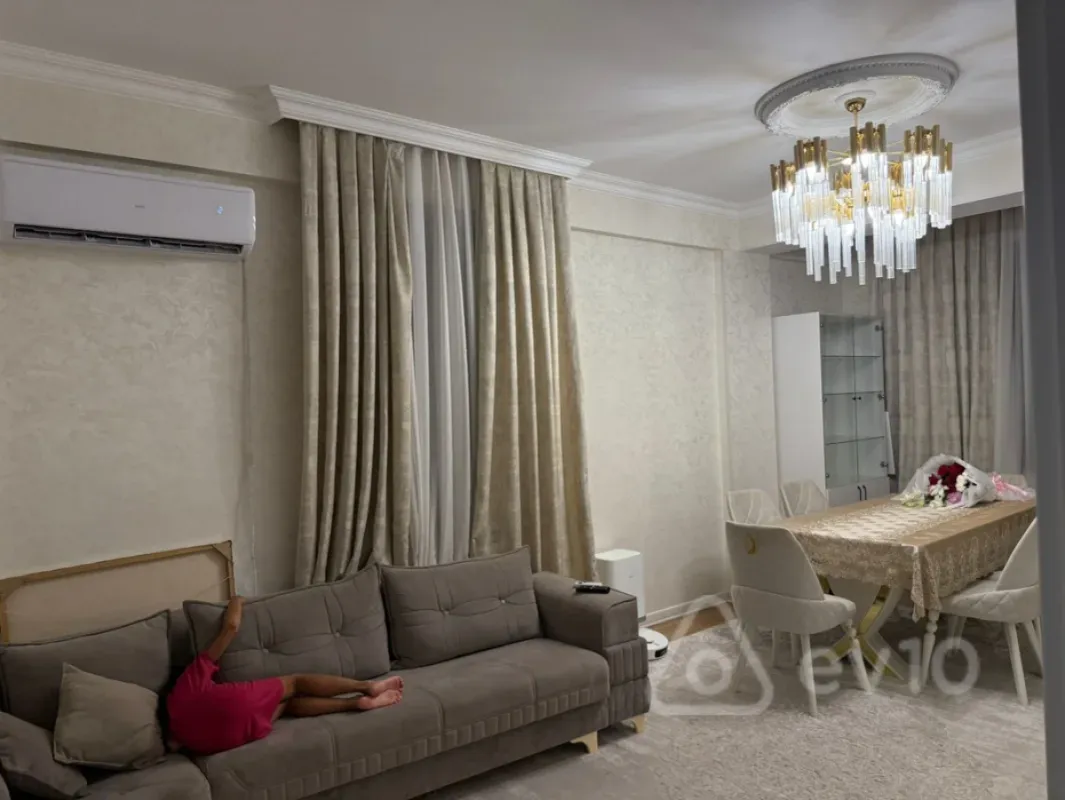 Kirayə verilir 3 otaqlı yeni tikili 115 m²