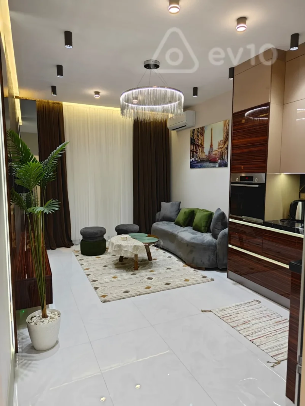 Kirayə verilir 2 otaqlı yeni tikili 75 m²