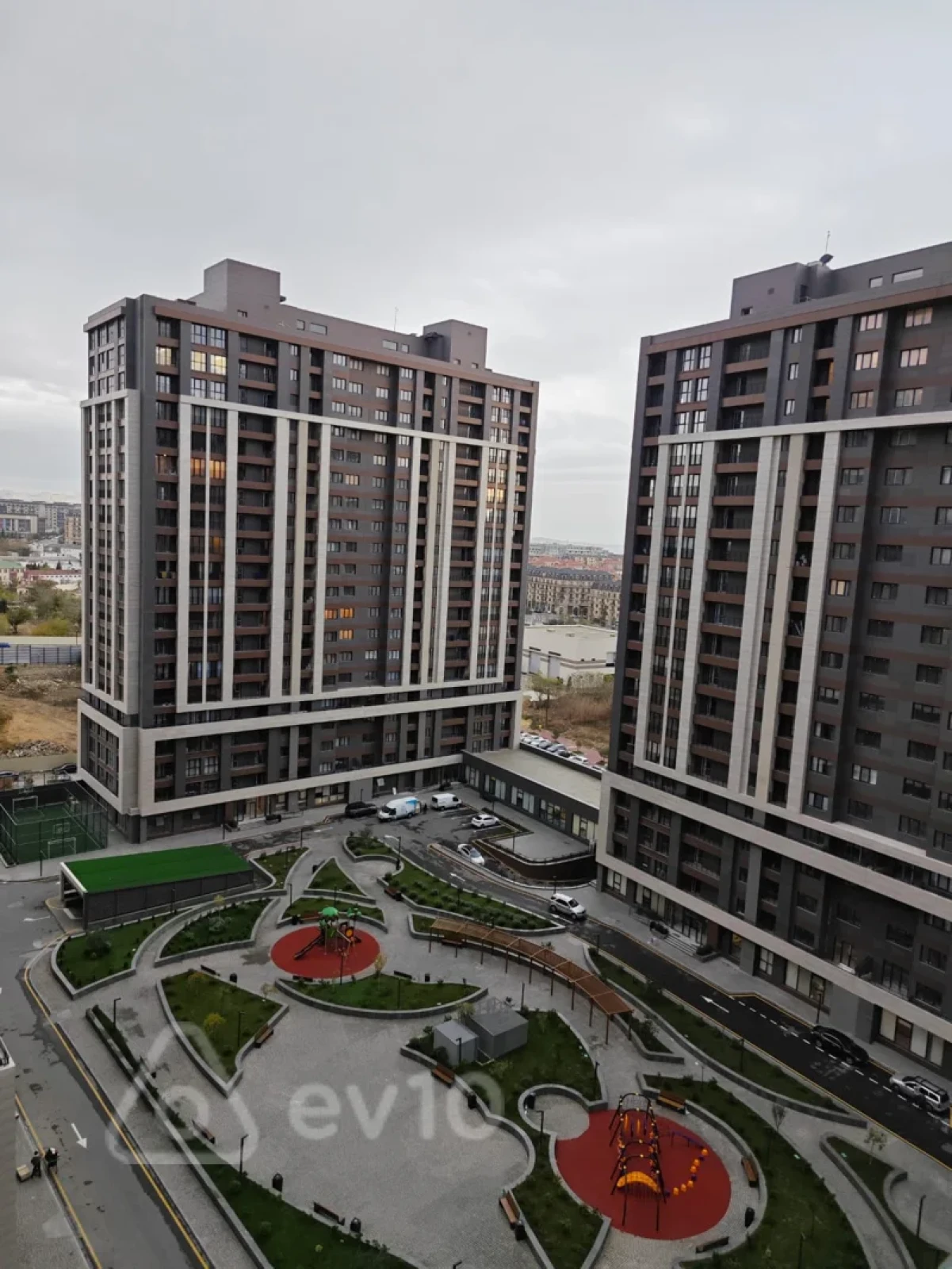 Kirayə verilir 2 otaqlı yeni tikili 75 m²