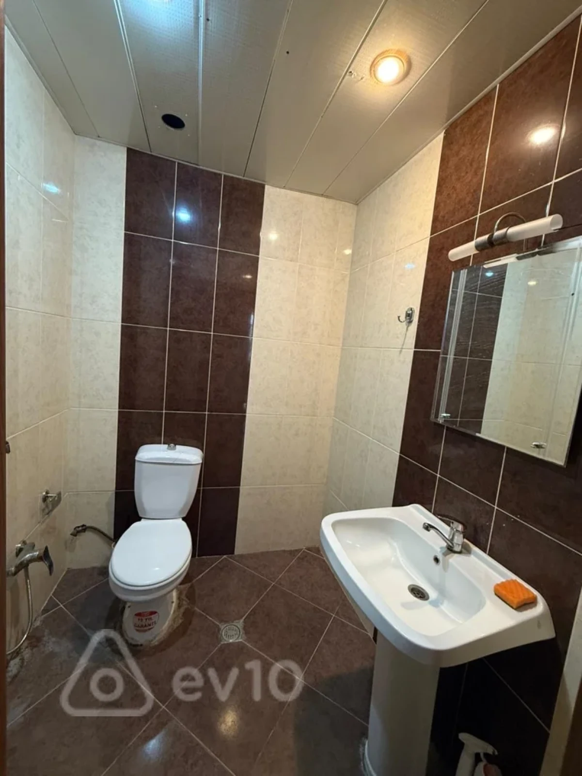 Kirayə verilir 3 otaqlı yeni tikili 65 m²