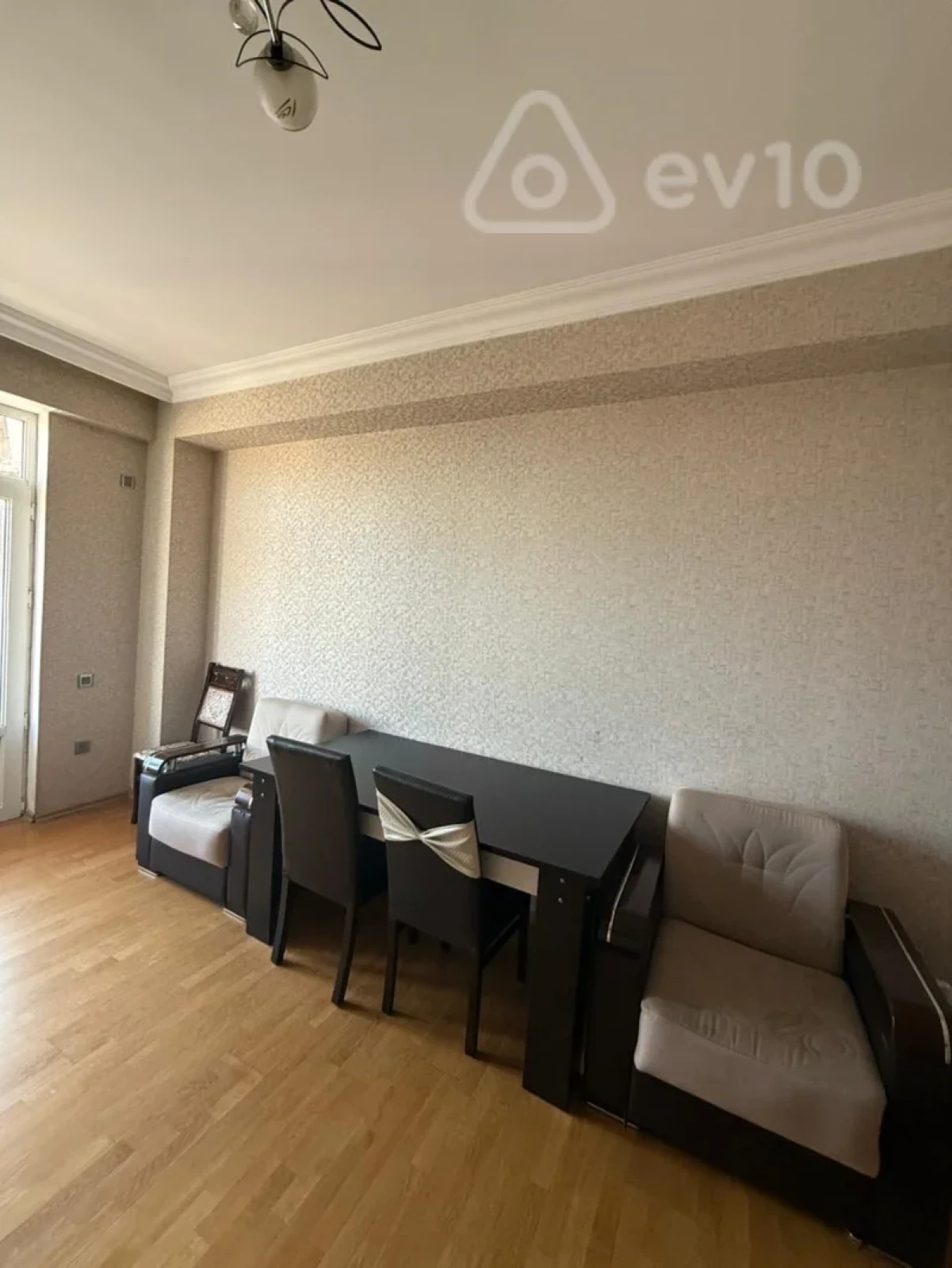 Kirayə verilir 3 otaqlı yeni tikili 65 m²