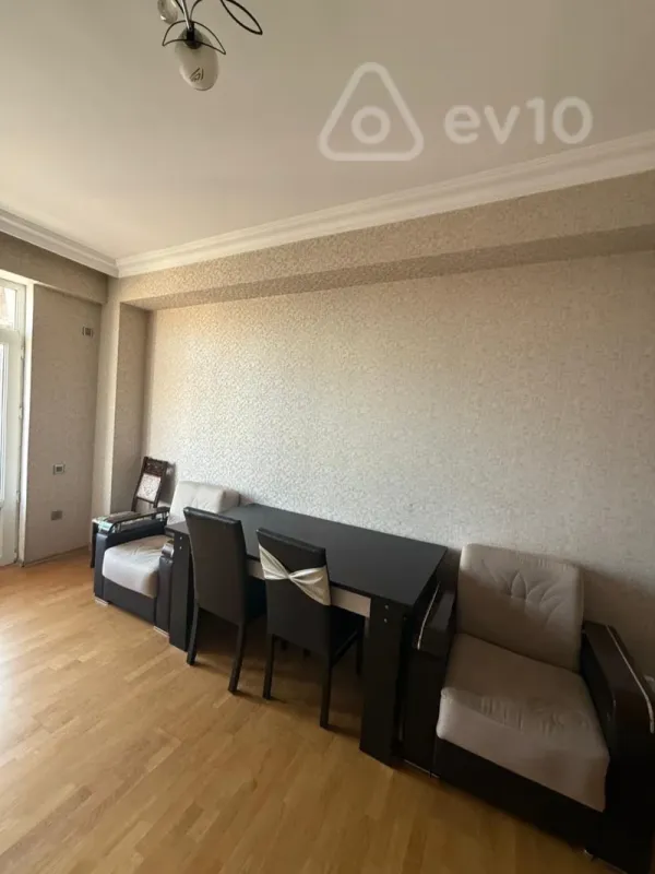 Kirayə verilir 3 otaqlı yeni tikili 65 m²