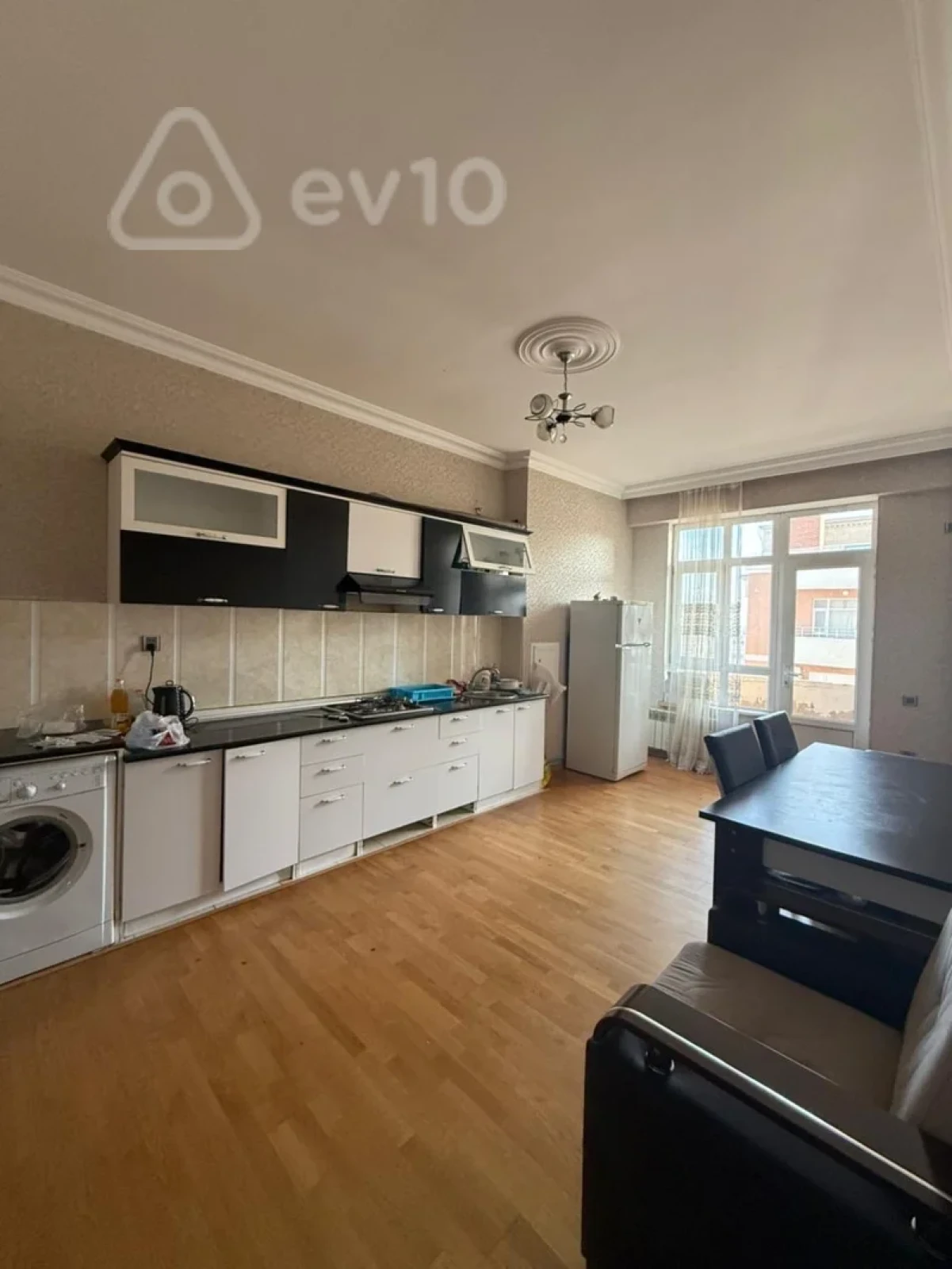 Kirayə verilir 3 otaqlı yeni tikili 65 m²