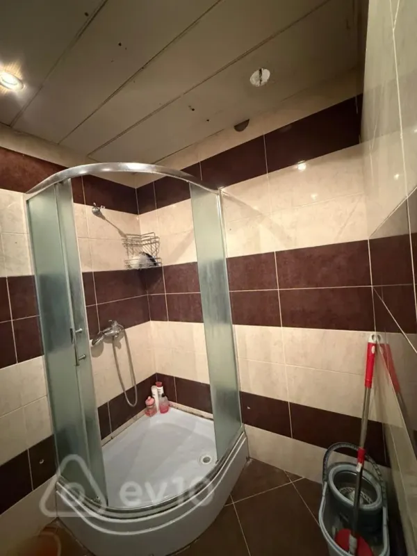 Kirayə verilir 3 otaqlı yeni tikili 65 m²