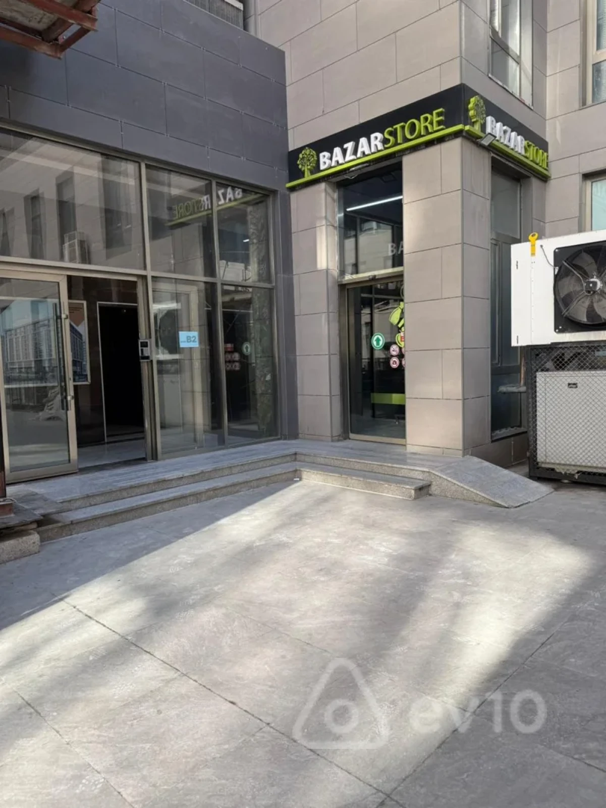 Kirayə verilir 2 otaqlı yeni tikili 120 m²