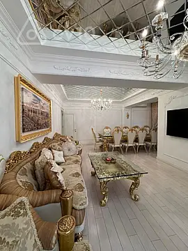 Satılır 4 otaqlı yeni tikili 185 m²