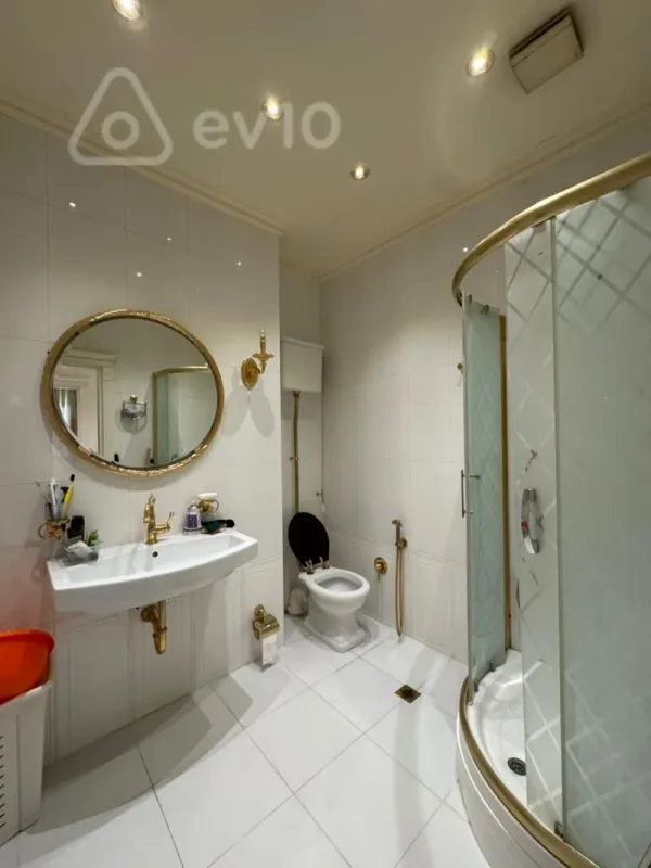 Satılır 4 otaqlı yeni tikili 185 m²