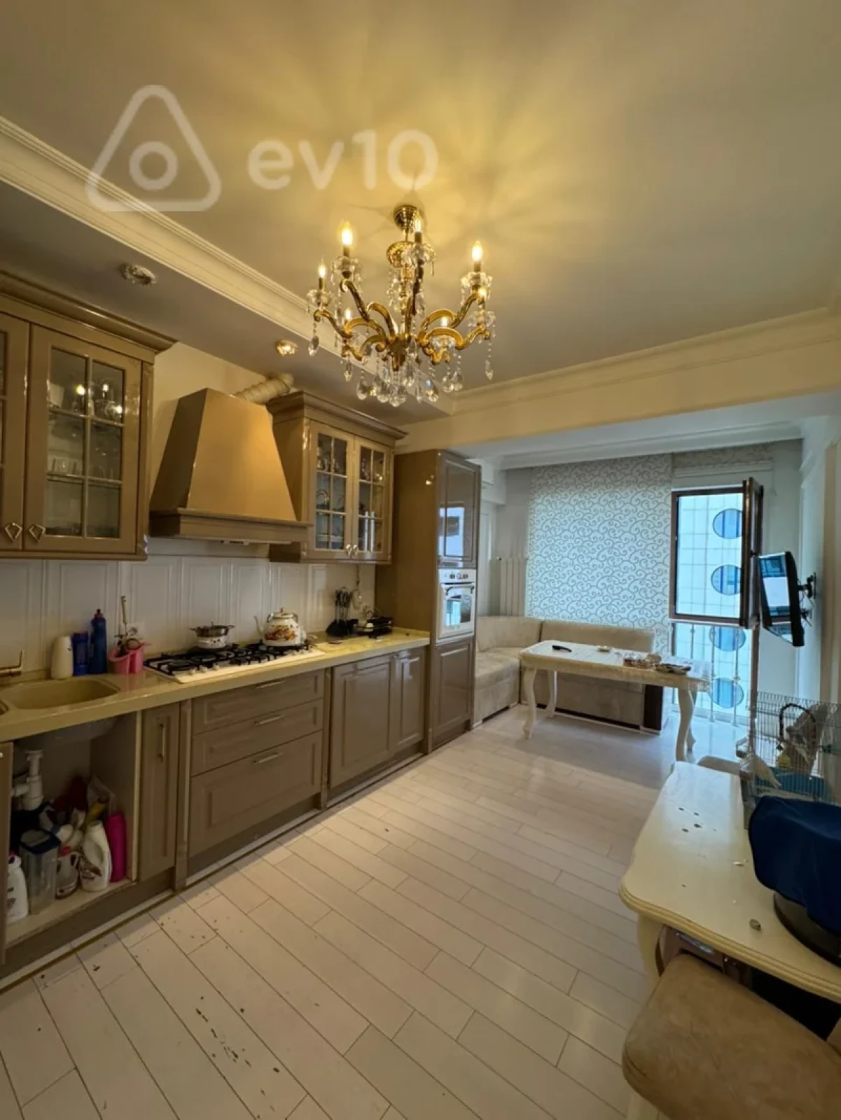 Satılır 4 otaqlı yeni tikili 185 m²