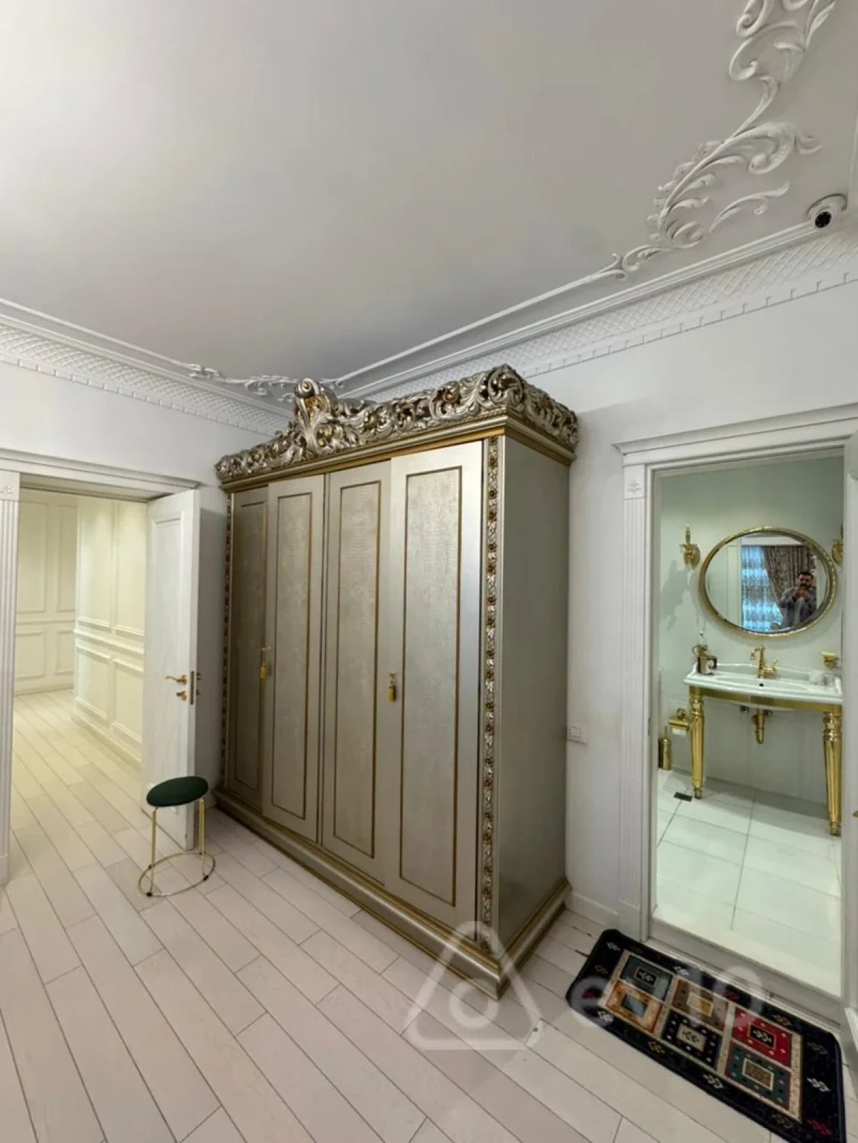 Satılır 4 otaqlı yeni tikili 185 m²