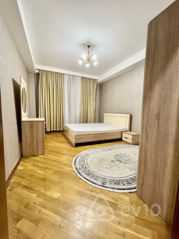 Kirayə verilir 2 otaqlı yeni tikili 107 m²