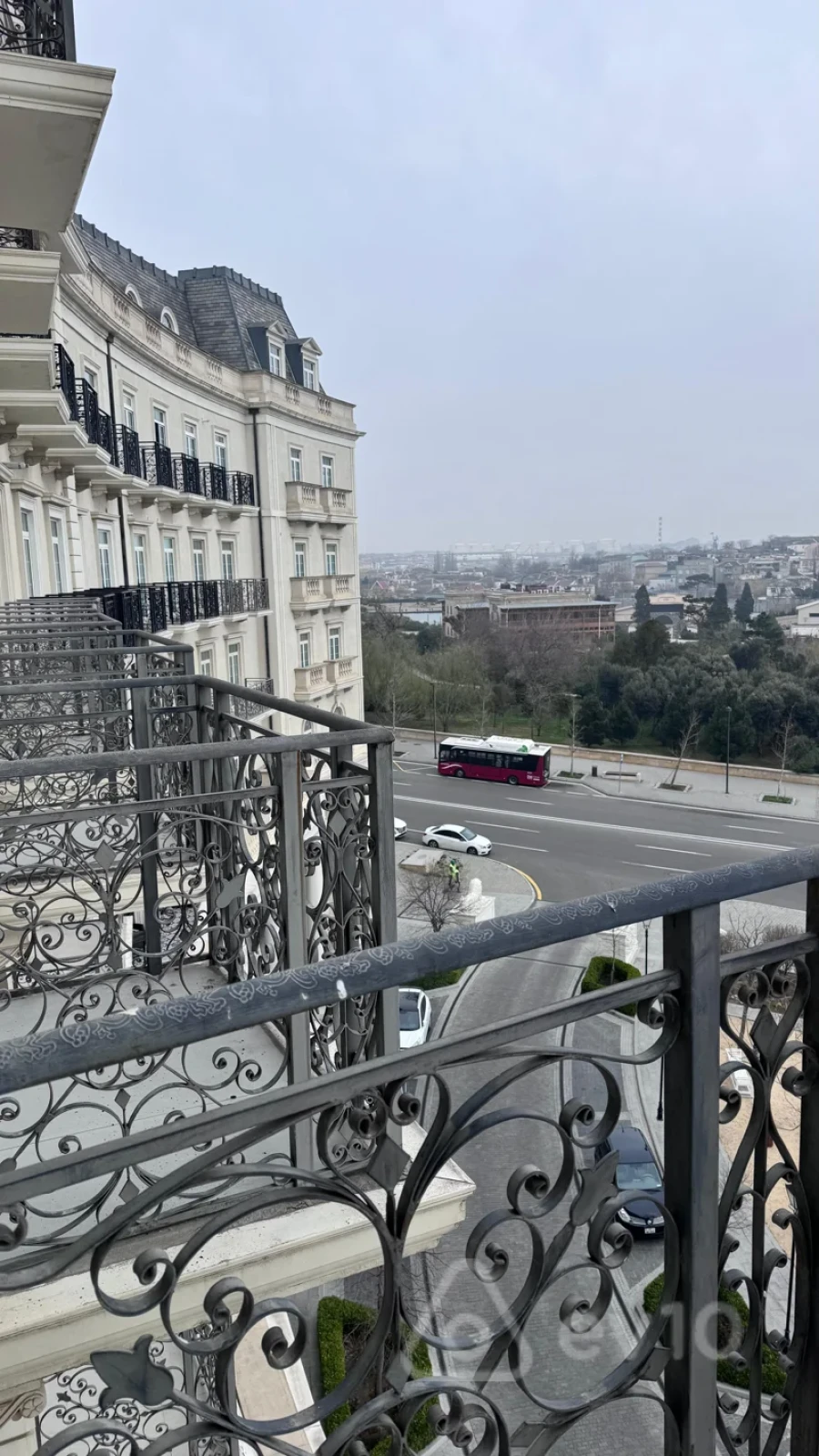 Kirayə verilir 2 otaqlı yeni tikili 80 m²