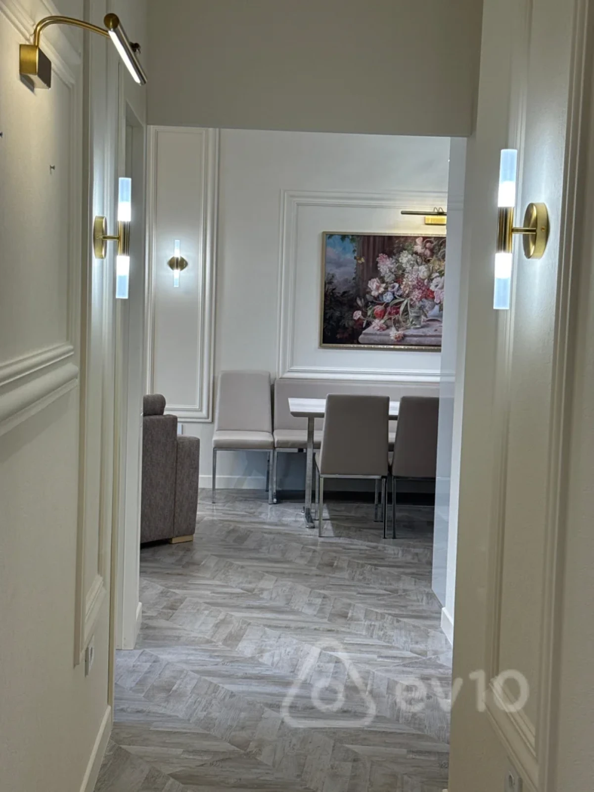 Kirayə verilir 2 otaqlı yeni tikili 80 m²