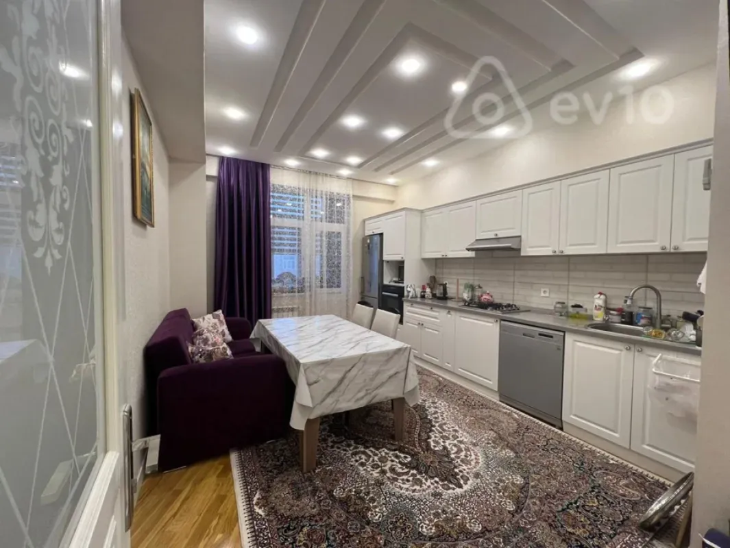 Satılır 2 otaqlı yeni tikili 111 m²