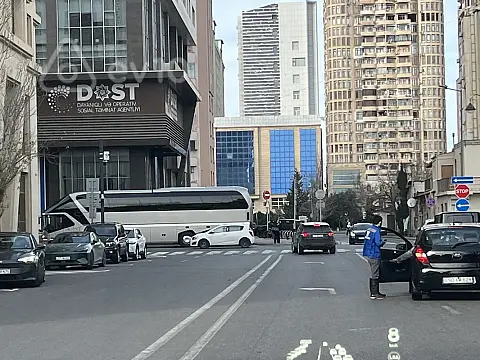 Satılır mənzil 53 m²