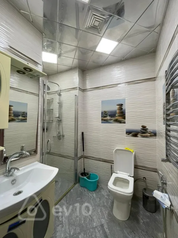 Kirayə verilir 2 otaqlı yeni tikili 80 m²