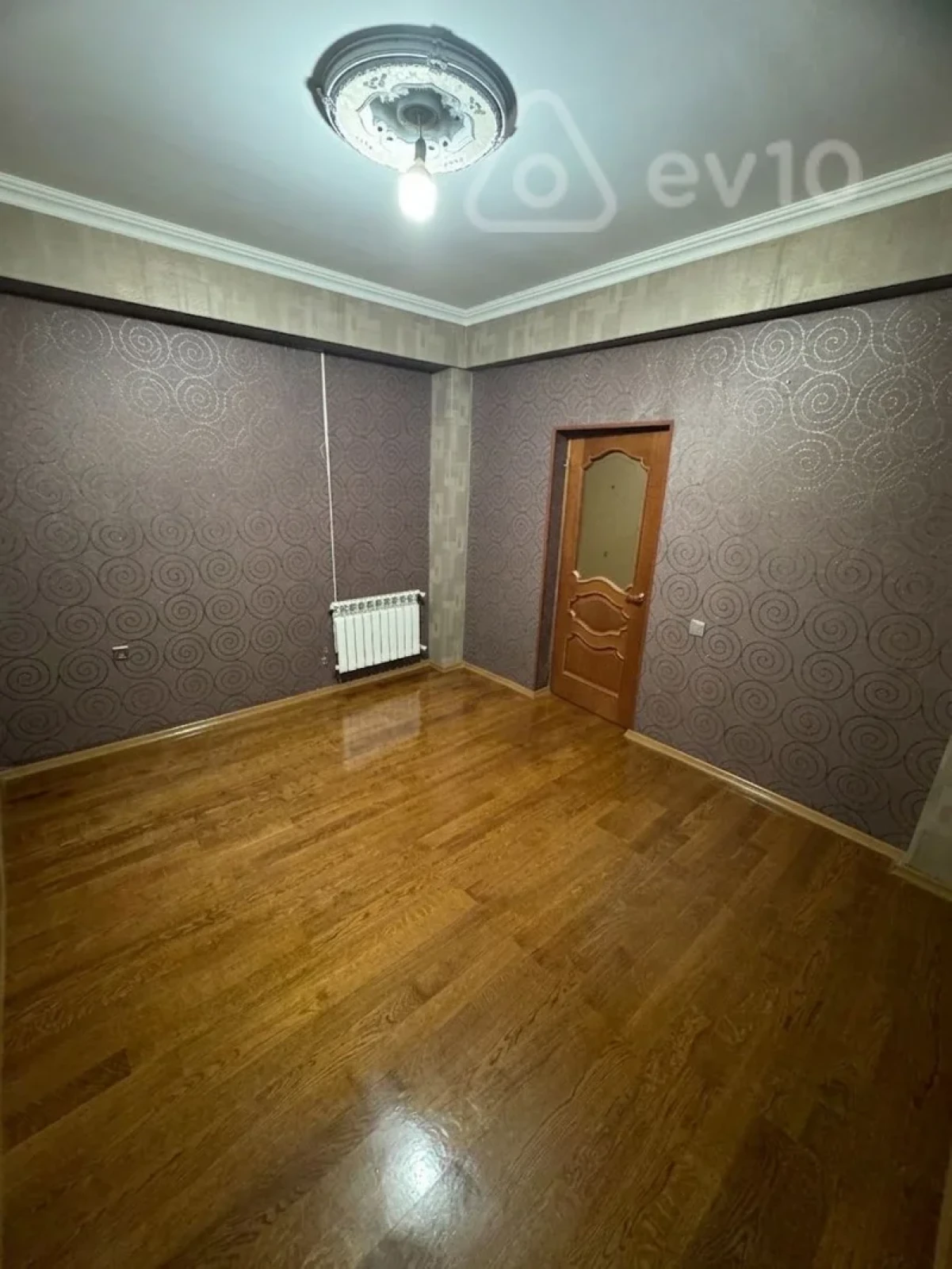 Satılır 3 otaqlı yeni tikili 80 m²