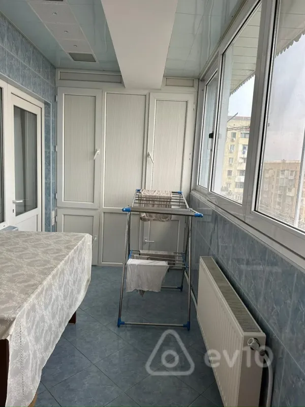 Kirayə verilir 3 otaqlı köhnə tikili 100 m²