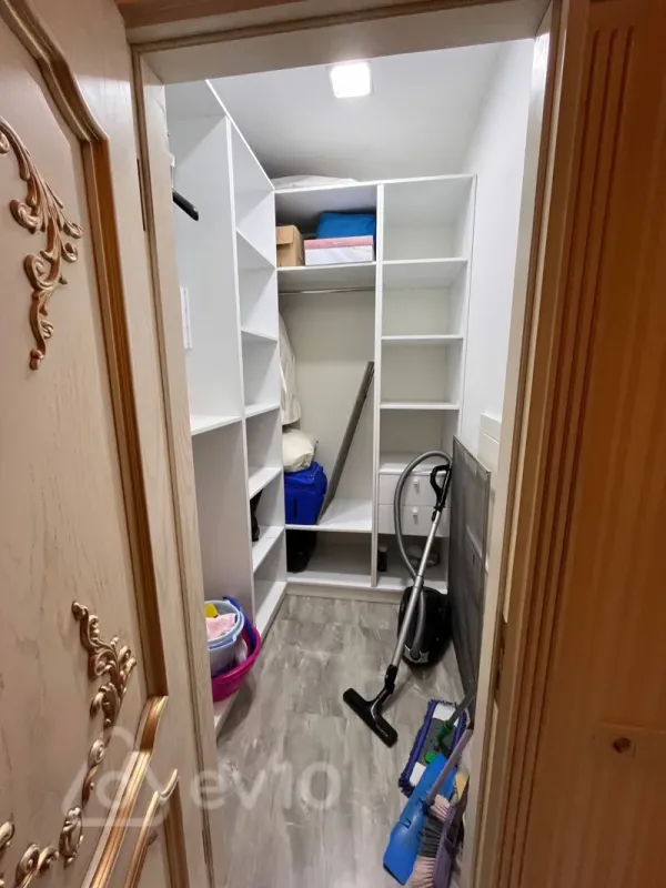 Kirayə verilir 3 otaqlı yeni tikili 130 m²