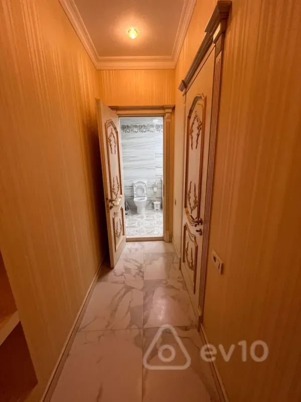 Kirayə verilir 3 otaqlı yeni tikili 130 m²