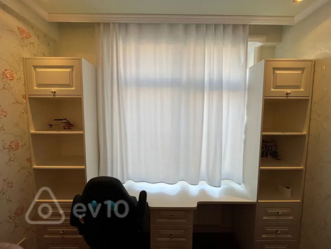 Kirayə verilir 3 otaqlı yeni tikili 130 m²